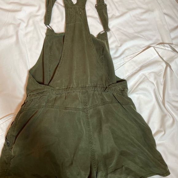 Aritzia Green romper - Picture 5 of 5
